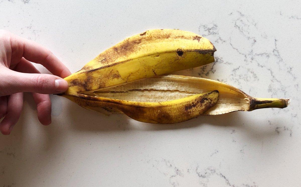 Muz kabuklarını atmayın! Muz kabuklarının bilinmeyen 6 kullanımı...