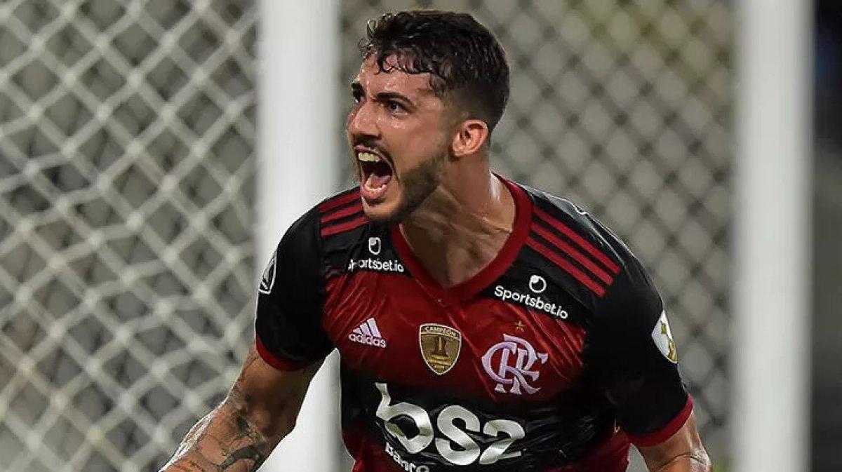 Fenerbahçe'nin yeni transferi Gustavo Henrique İstanbul'a geldi