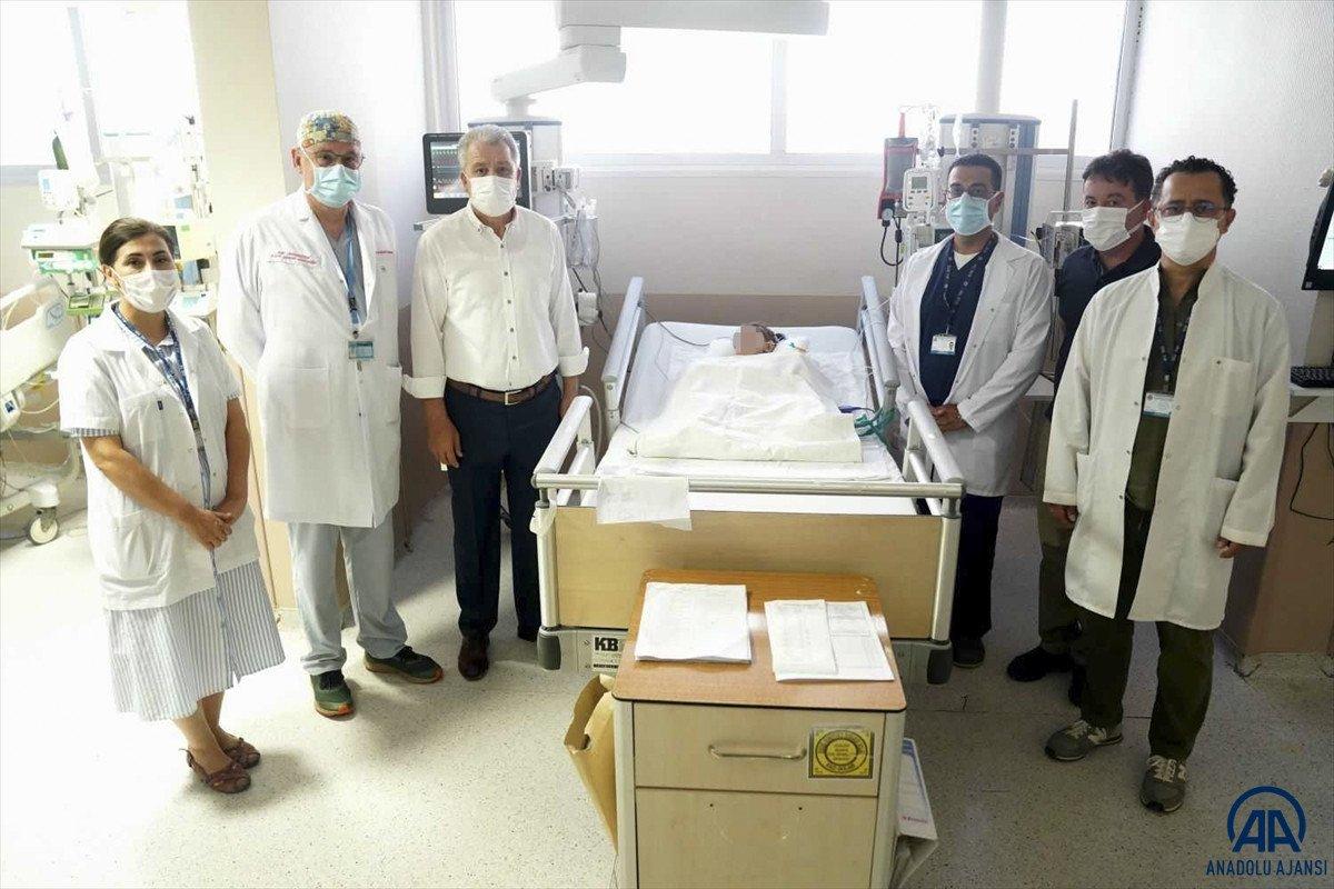 İzmir'de 2 yaşındaki çocuğa kalp nakli yapıldı