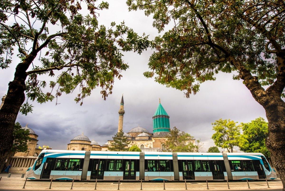 Uğur İbrahim Altay'dan gençlere üniversite tercih çağrısı