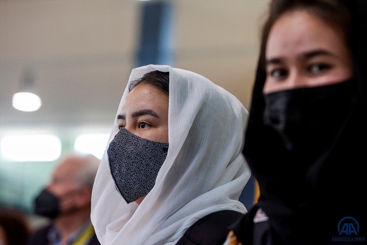 İtalya, 300 Afgan sığınmacı aldı