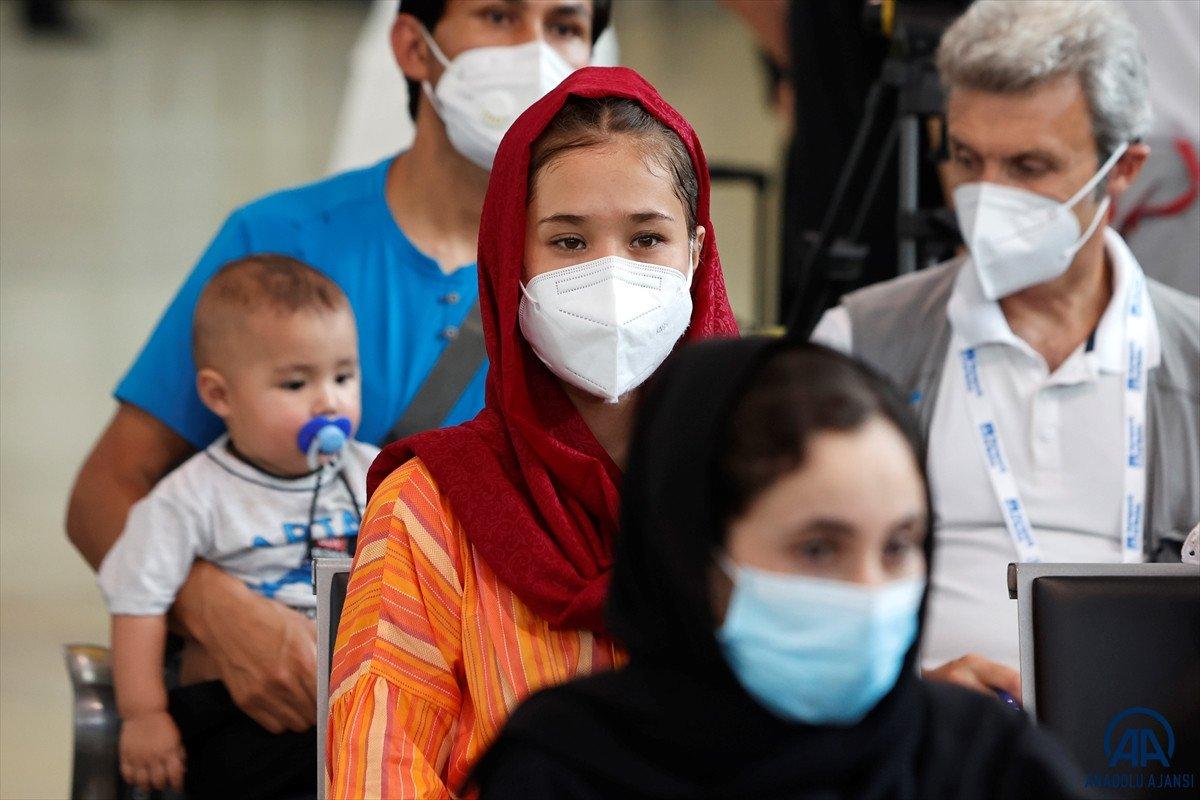 İtalya, 300 Afgan sığınmacı aldı