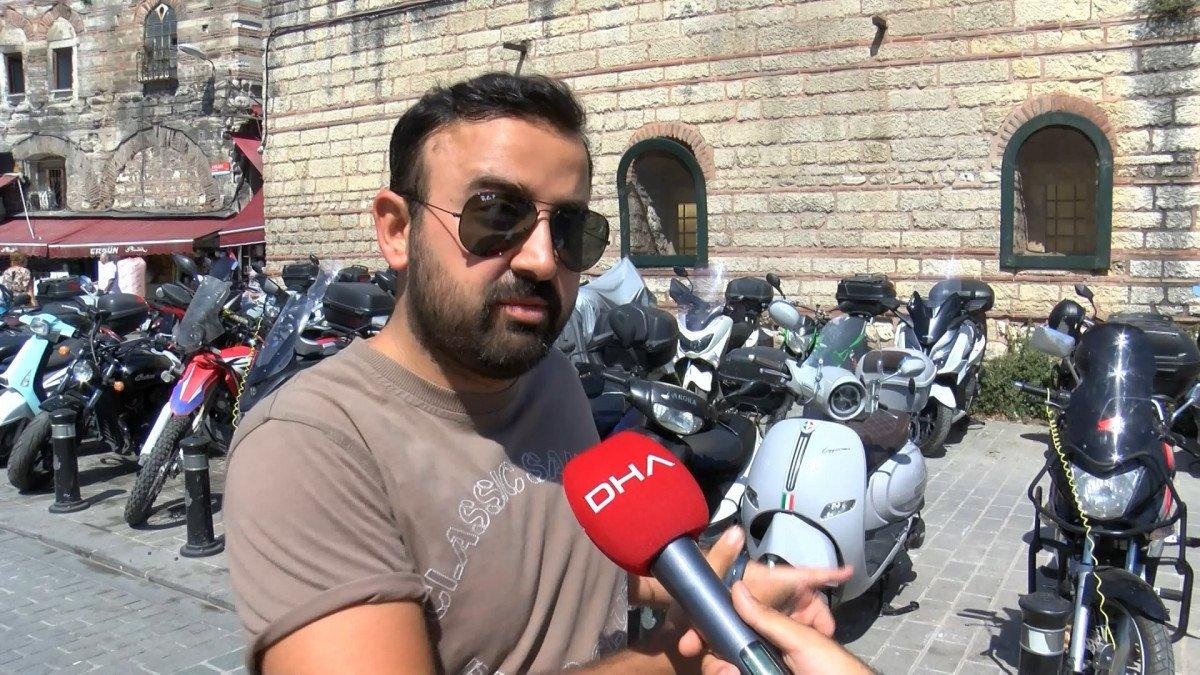 Eminönü'nde park edilen onlarca motosiklet tepki topluyor