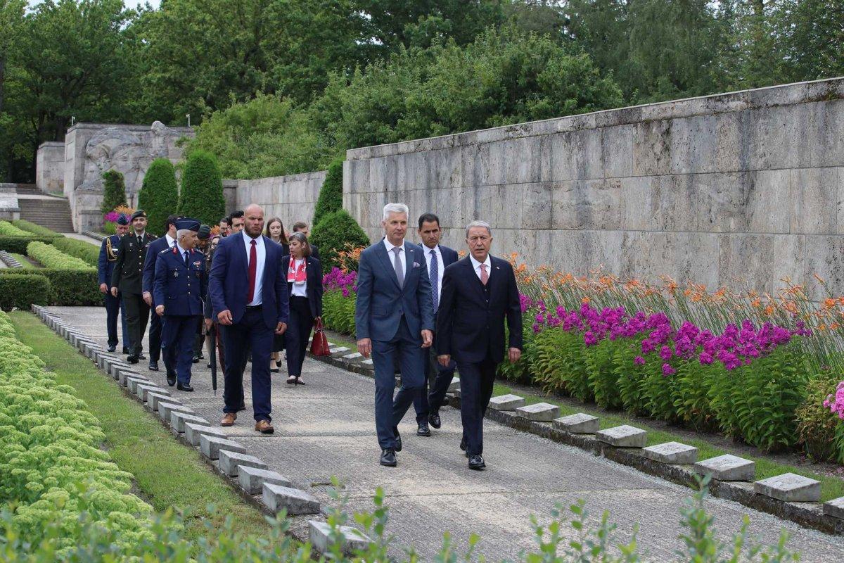 Hulusi Akar'dan İsveç ve Finlandiya açıklaması