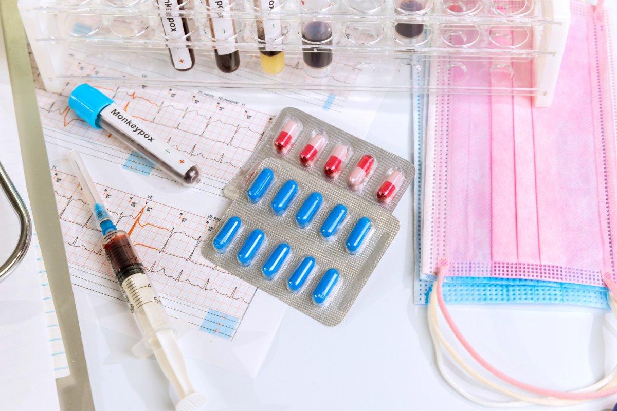 Maymun çiçeği belirtileri hangi sırayla ortaya çıkıyor?