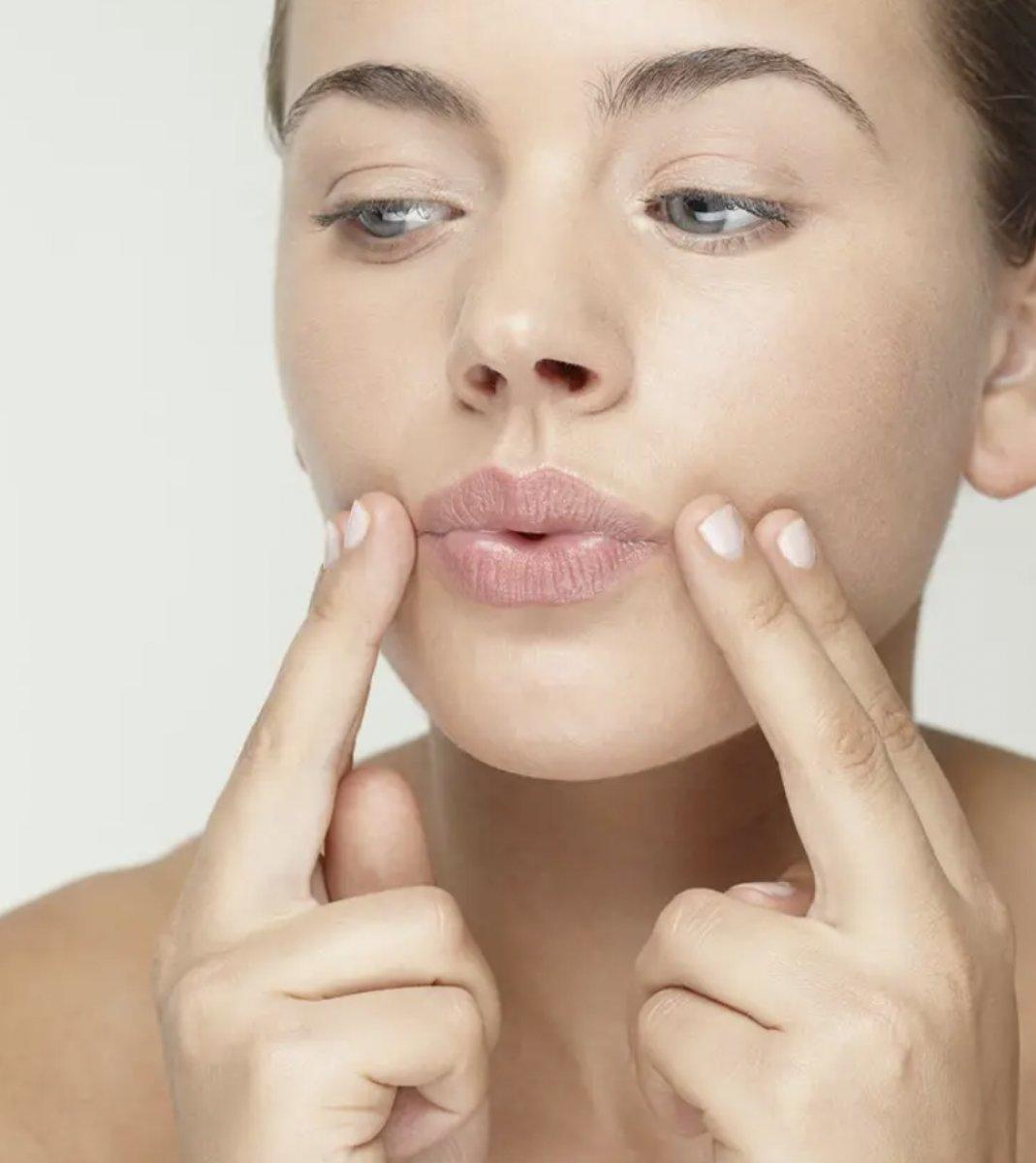 30 dakikada gençleşin! Botoks etkisi yaratan yüz yogası nasıl yapılır?