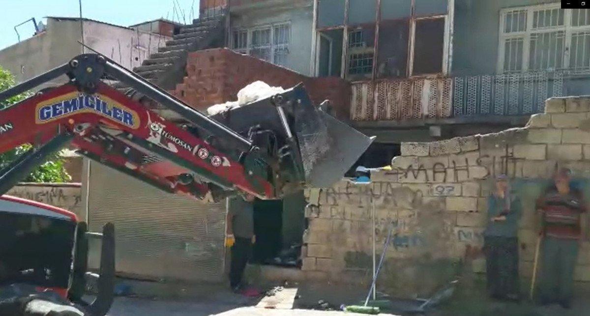 Diyarbakır'da eski gelini tarafından evi çöplüğe çevrildi