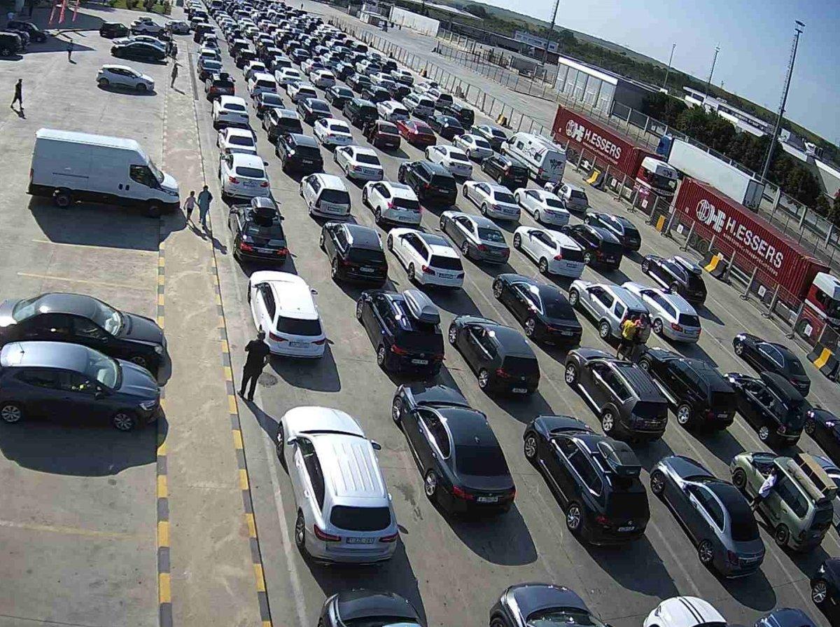 Dönüş yolundaki gurbetçiler: Halinize şükredin, Avrupa bildiğiniz gibi değil