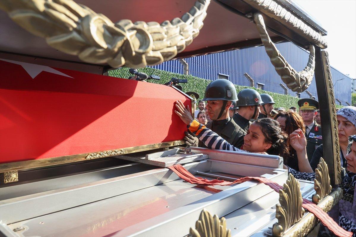 İzmir'de Şehit Astsubay Batuhan Şimşek'e veda