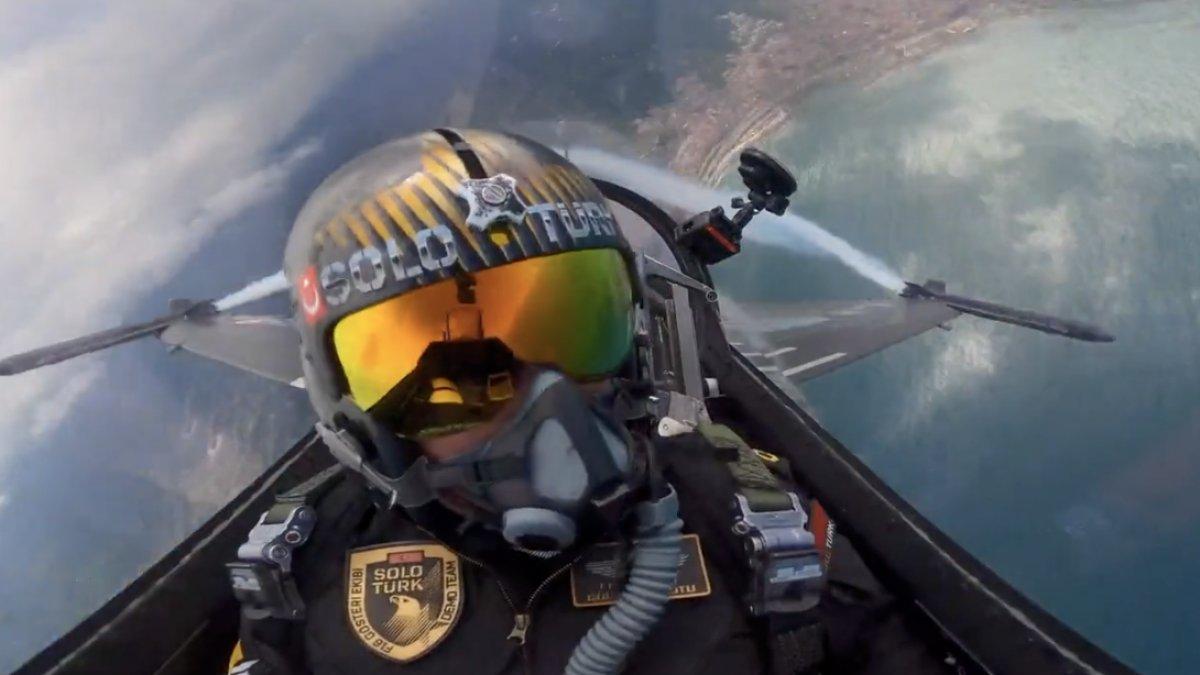 Karadeniz'de SOLOTÜRK rüzgarı