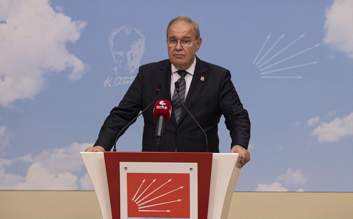 Faik Öztrak annesi hayatını kaybetti