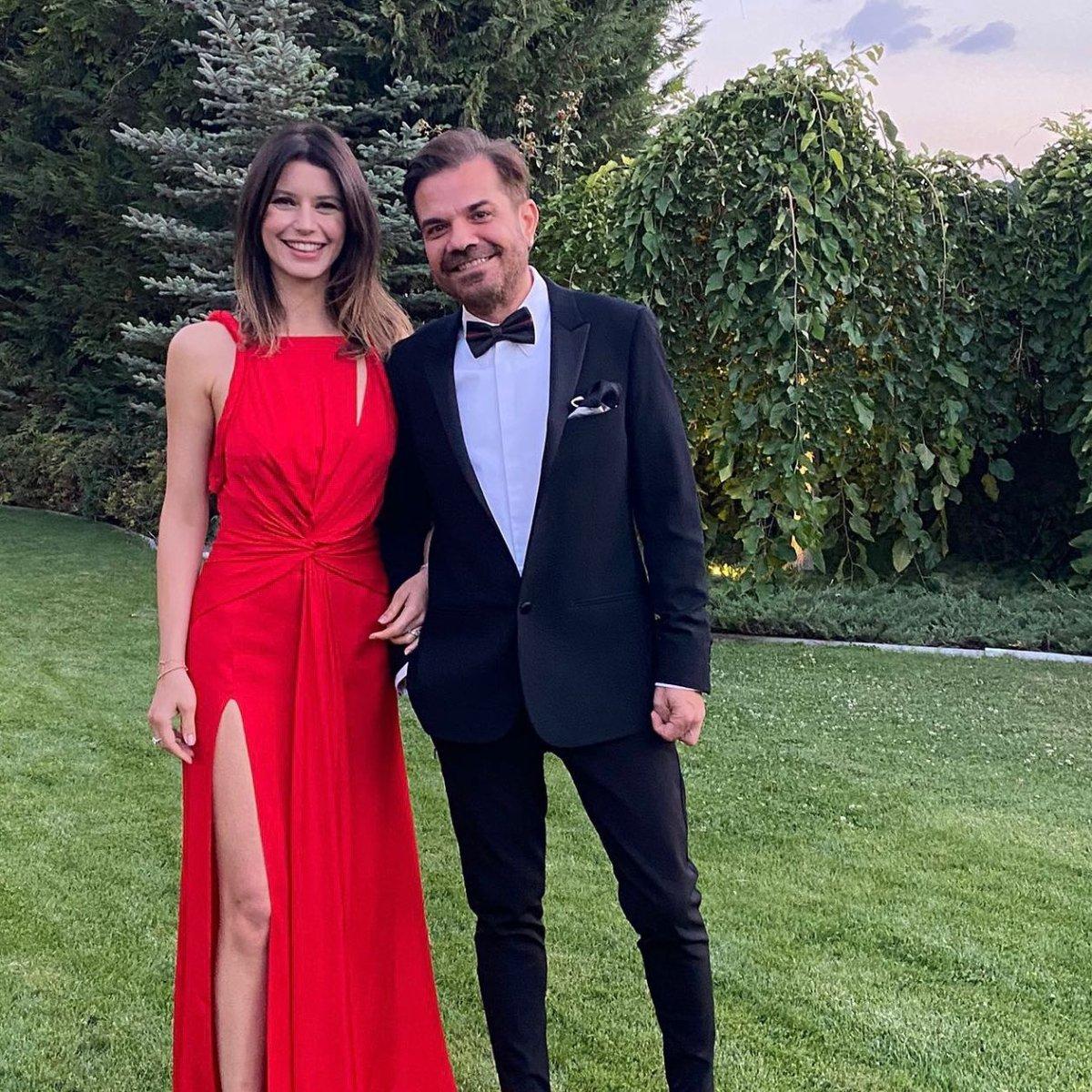 Kenan Doğulu’dan romantik evlilik yıl dönümü paylaşımı