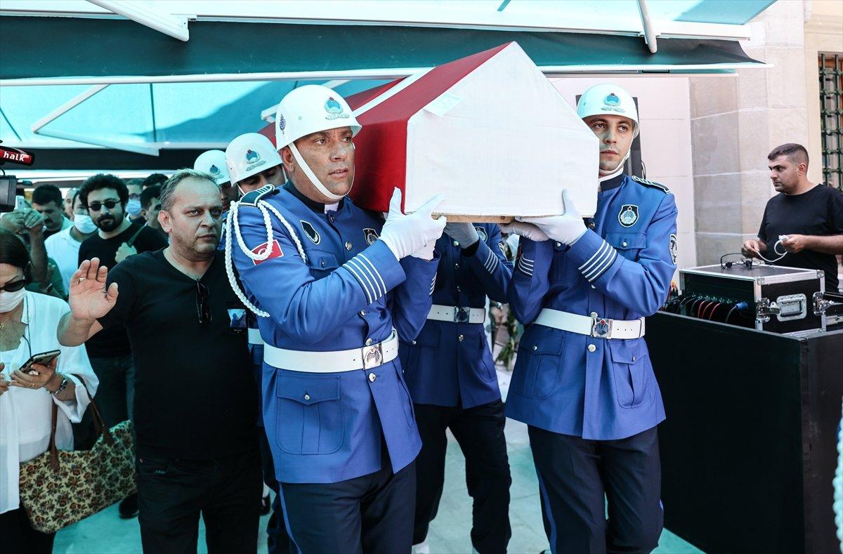 İlhan İrem için cenaze töreni düzenlendi