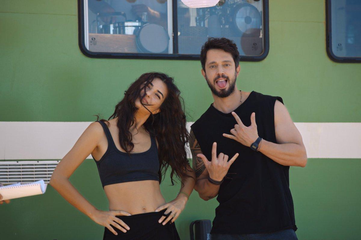 Murat Boz saçlarına kaynak yaptırdı