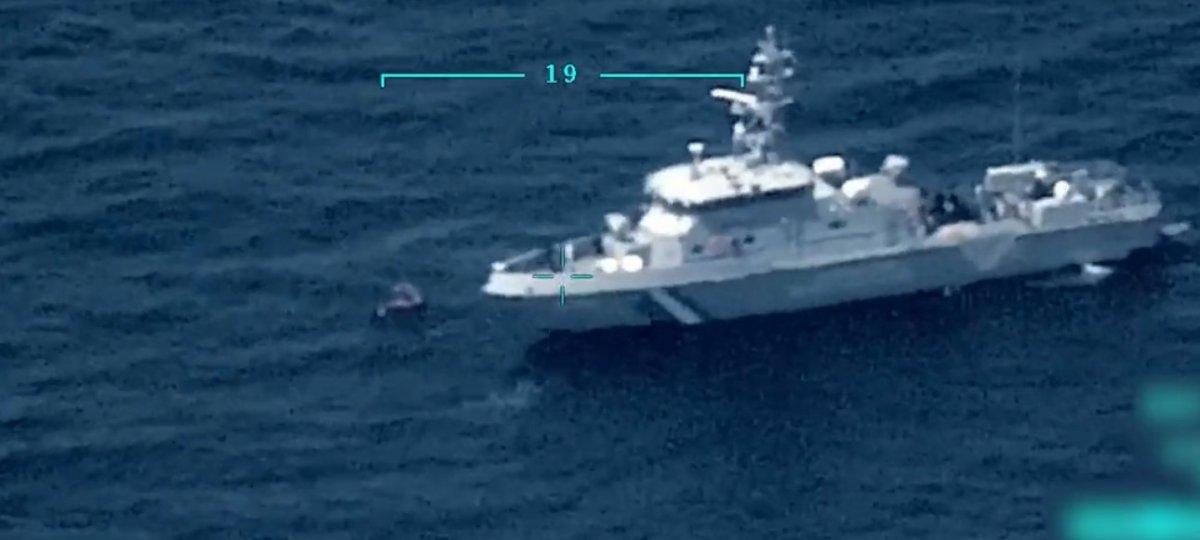 Yunanistan'ın Ege Denizi'nde geri ittiği göçmenler kurtarıldı