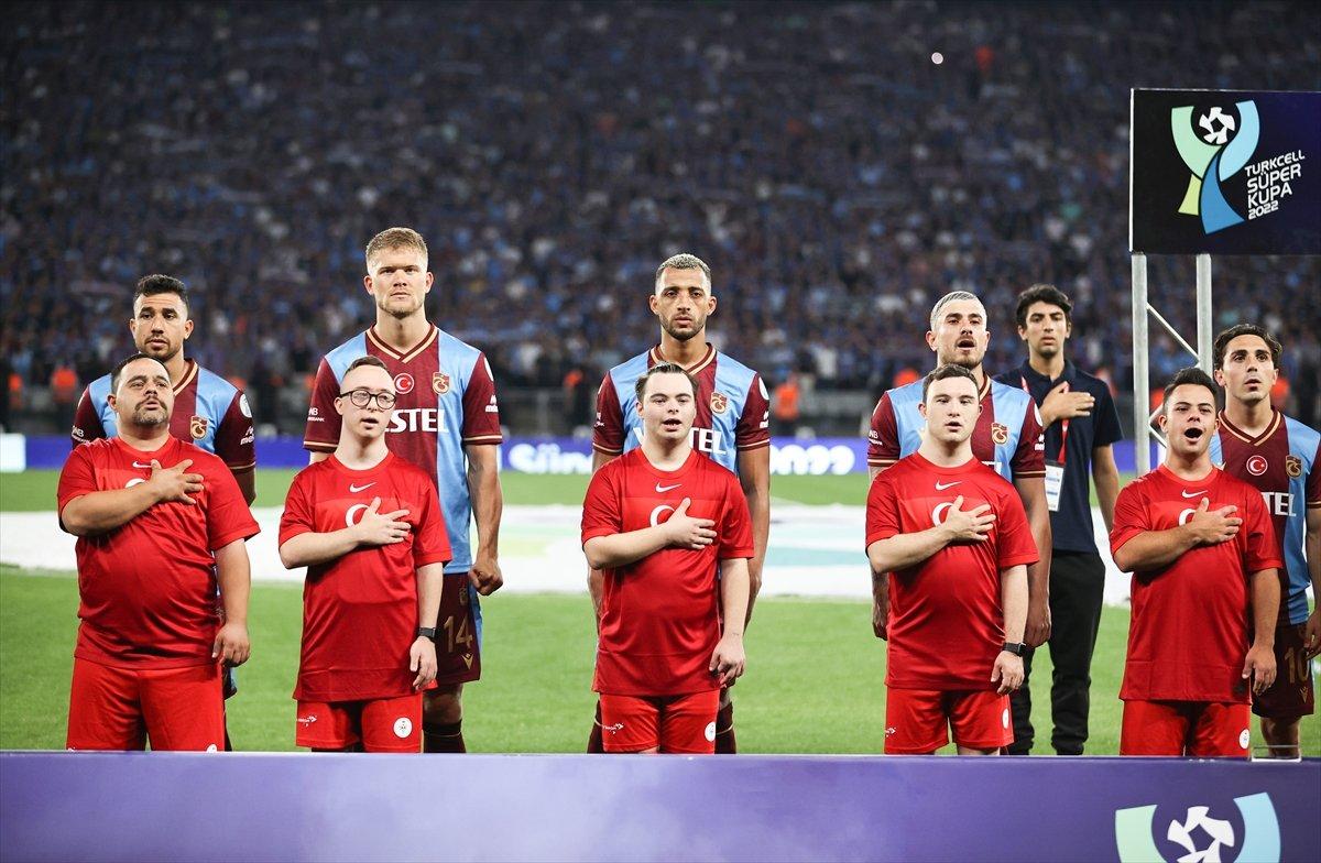 Trabzonspor, Süper Kupa'nın sahibi oldu