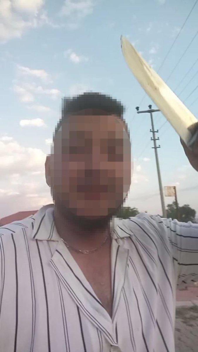 Denizli'de saldırgan bıçakladığı eşinin telefonu ile canlı yayın yaptı