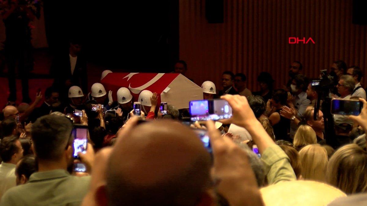 İlhan İrem için cenaze töreni düzenlendi