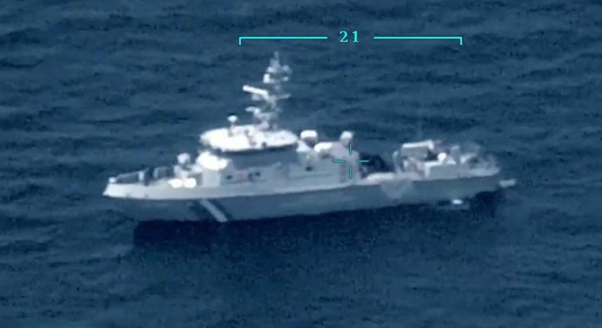 Yunanistan'ın Ege Denizi'nde geri ittiği göçmenler kurtarıldı