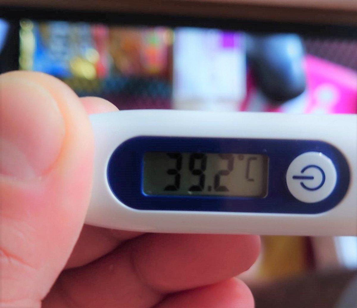 HIV, koronavirüs ve maymun çiçeğini geçirdi, damgalanmaktan kurtulamadı