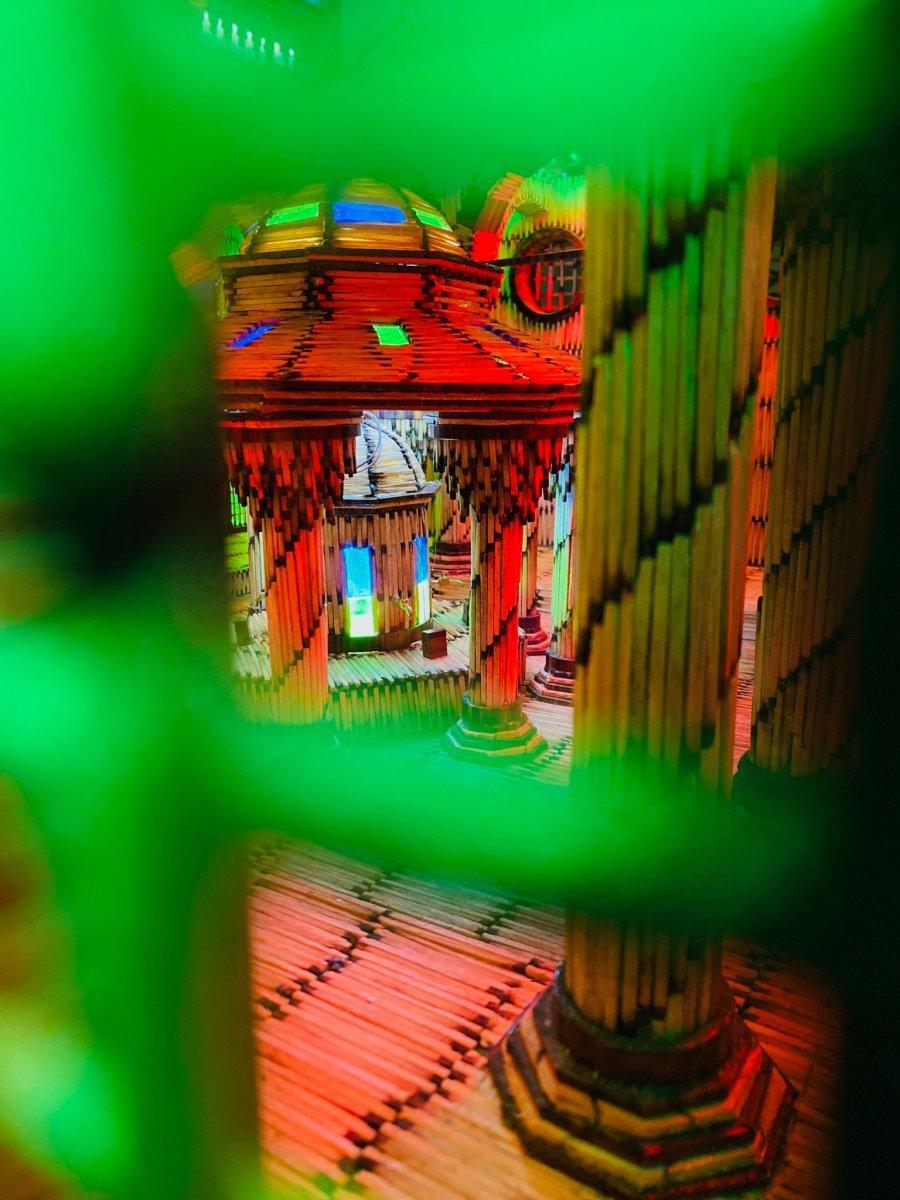 İzmir'de 190 bin 900 adet kibrit çöpüyle dev cami maketi yaptı