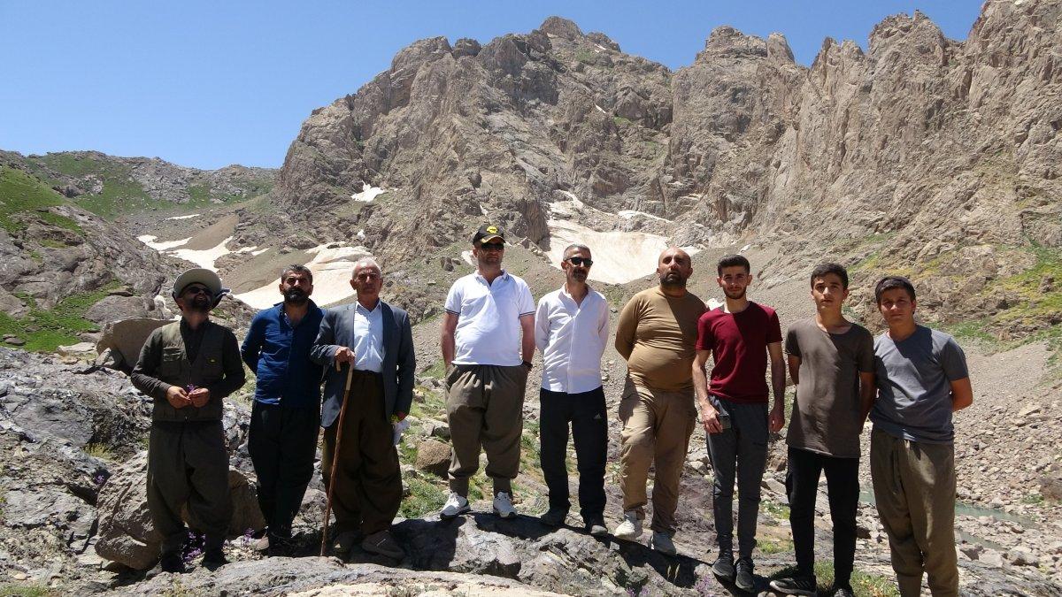 Hakkarililer Kürt beyzbolu ile Amerikan beyzboluna rakip