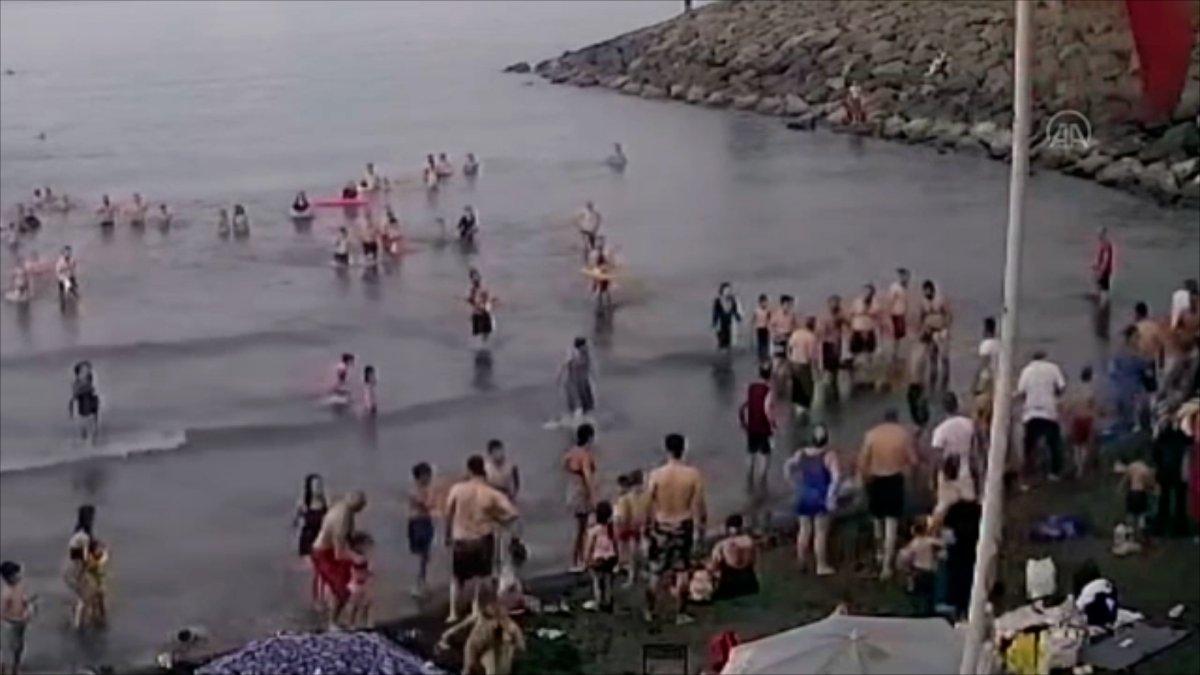 Trabzon'da denizde çocuğu köpek ısırdı