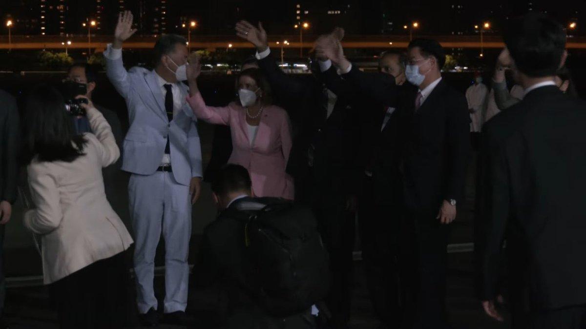 Nancy Pelosi'nin uçağı, Tayvan'a indi