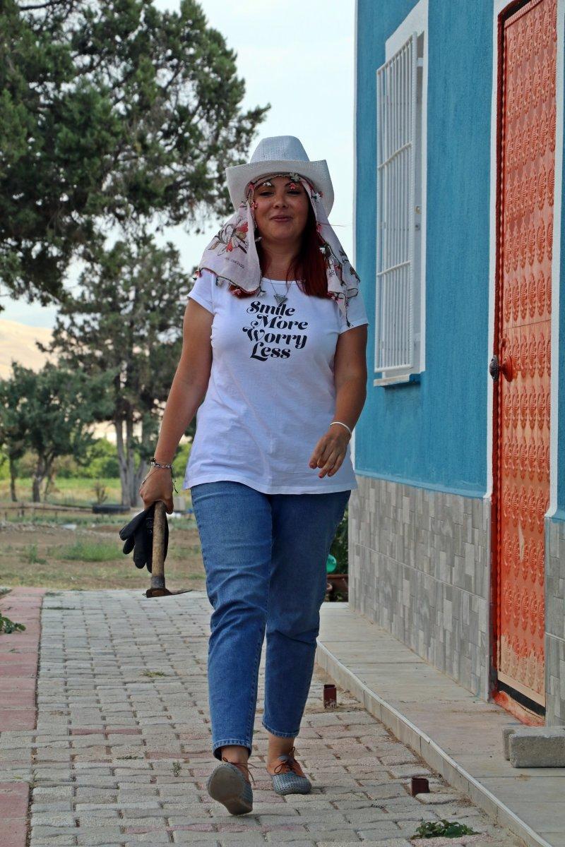 ABD’deki işini bıraktı, dedesinden kalma topraklarda tarıma başladı