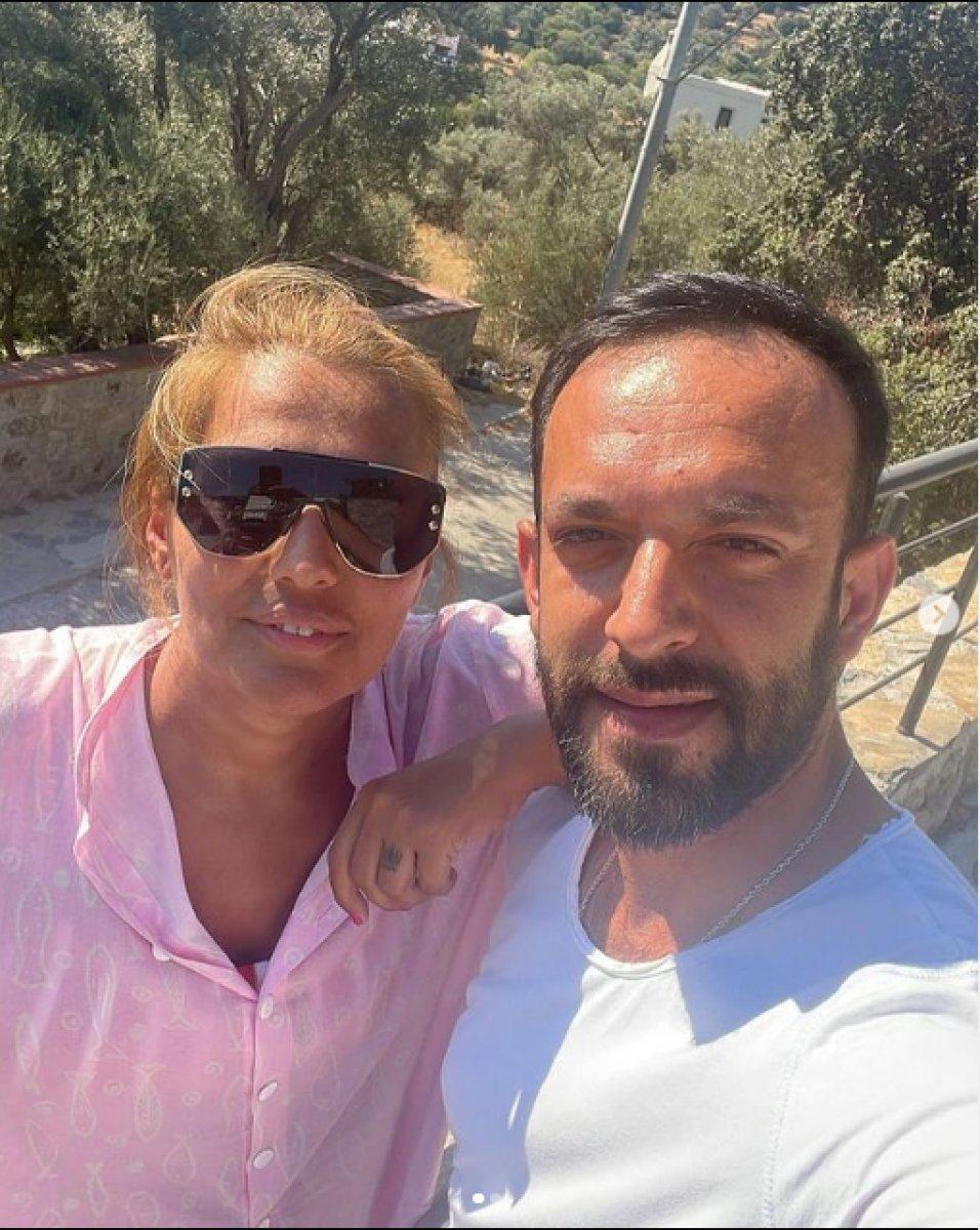 Demet Akalın'ın kafasına şampanya döktüğü garson konuştu