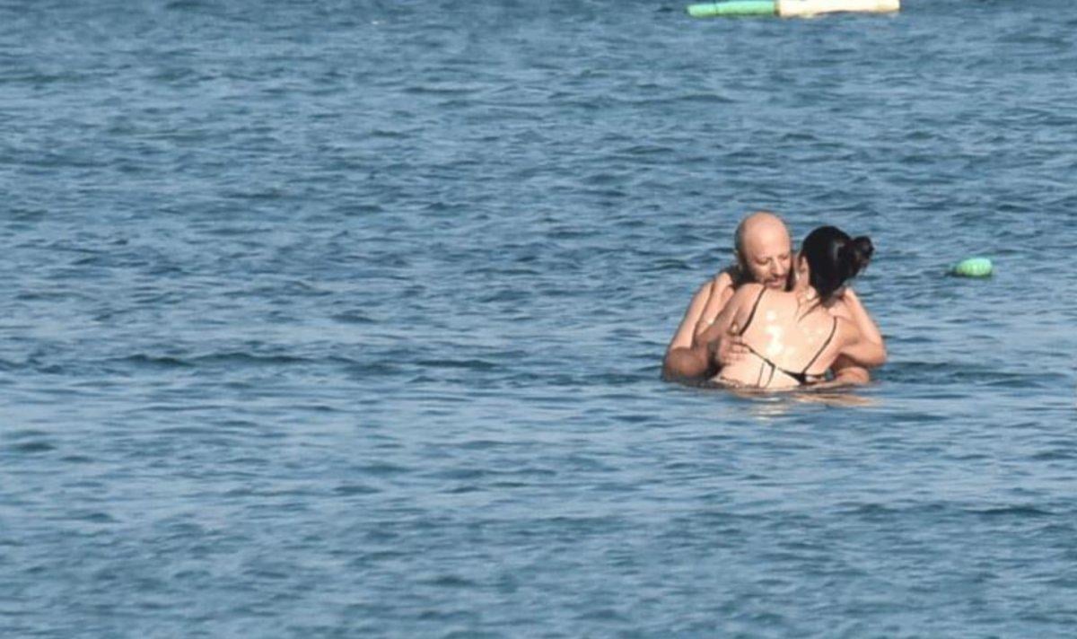 Serkan Keskin ile Meriç Aral'ın aşk tatili