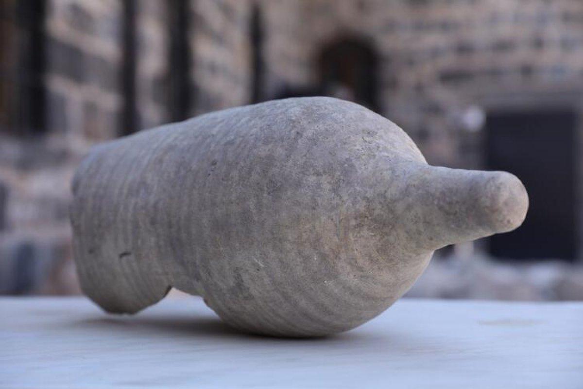 Diyarbakır’da bulunan 1700 yıllık amfora, müzeye teslim edildi
