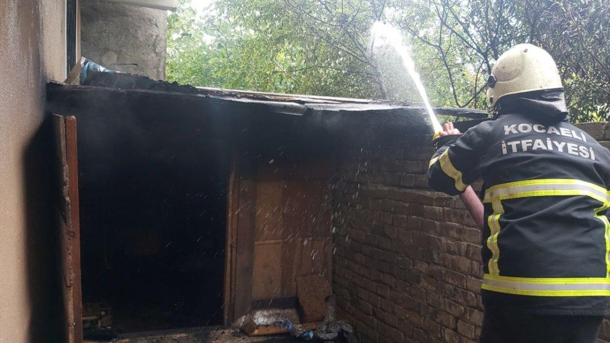 Kocaeli'de ekmek yapan kadınlar yangın çıkardı