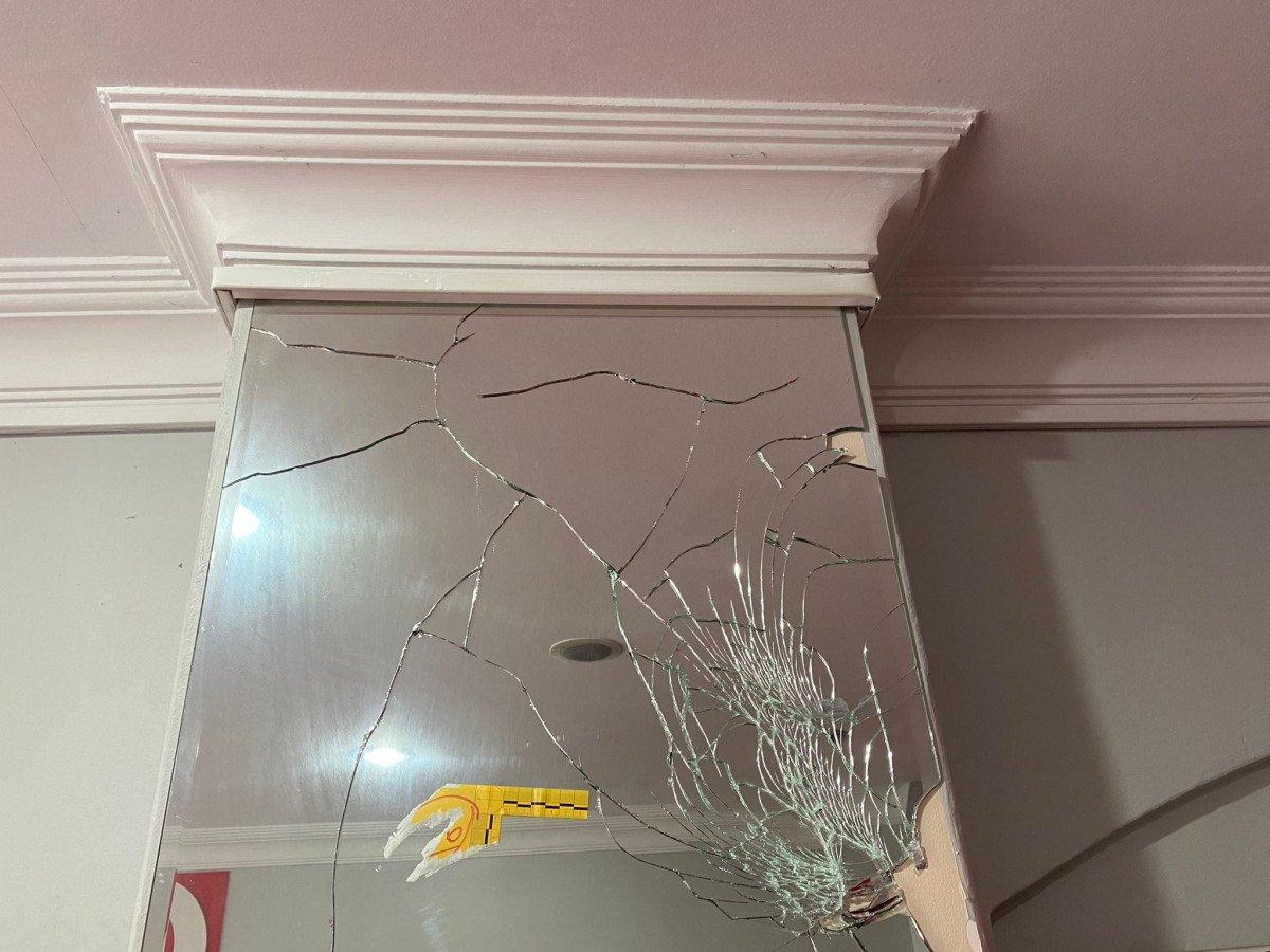 Esenler'de, kuaför dükkanına silahlı saldırı