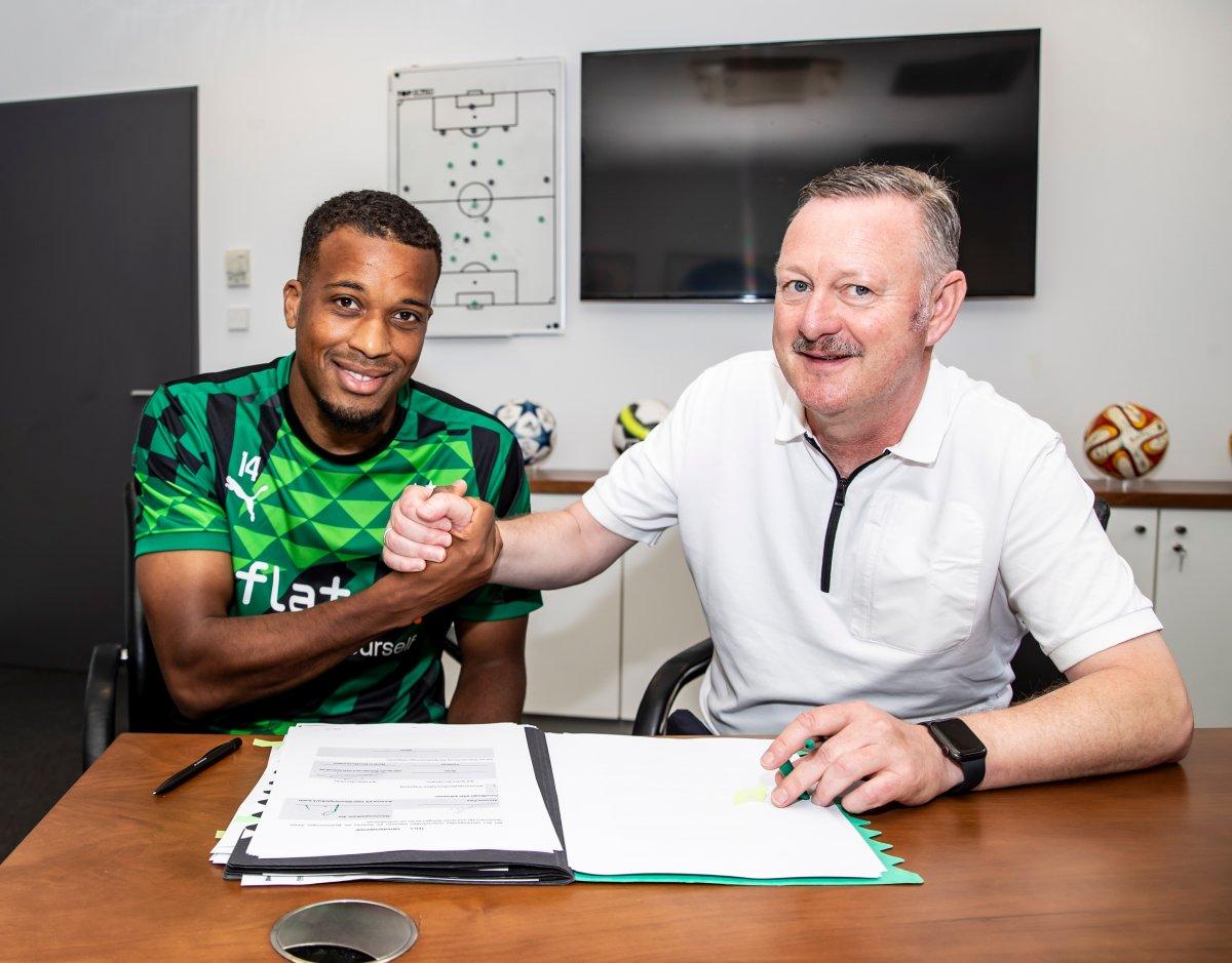 Plea, Borussia Mönchengladbach ile sözleşme uzattı