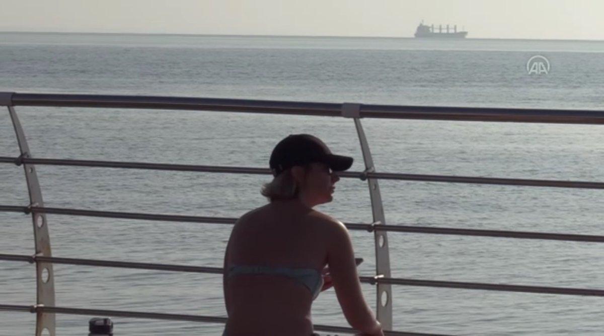 Tahıl yüklü gemiler Ukrayna'dan ayrılıyor