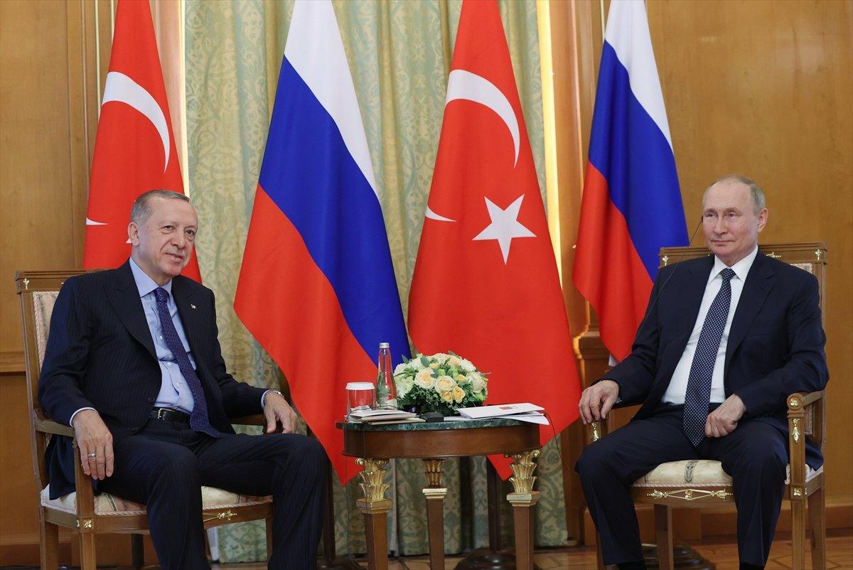Vladimir Putin, uzun masasını bu sefer kurdurmadı