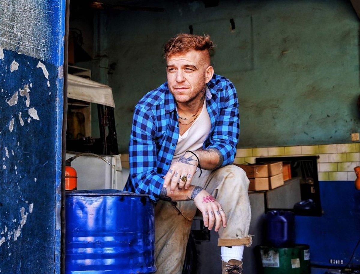 Gökhan Özoğuz'dan Demet Akalın'a sert tepki