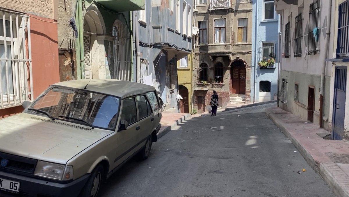 Beyoğlu’nda 20 yaşındaki genci döverek öldürdüler