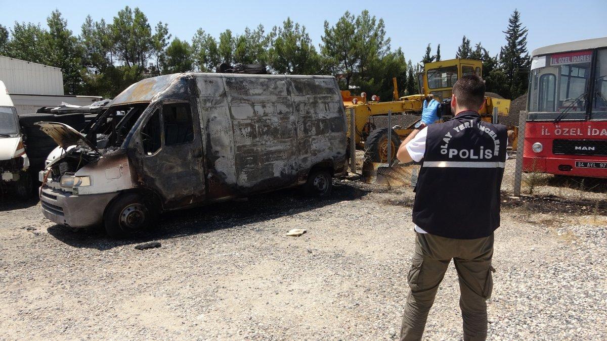 Adıyaman’da 4 çocuk iki ambulansı yaktı