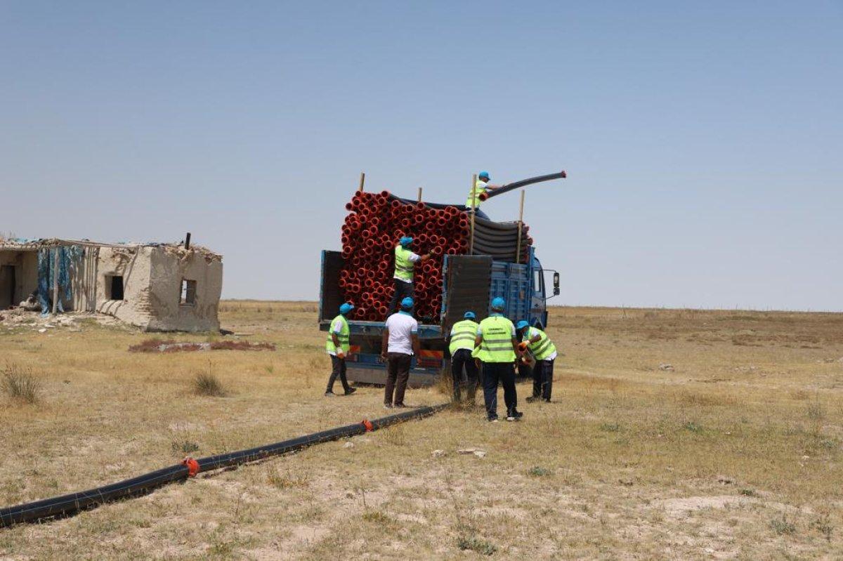 Tuz Gölü'nde flamingolara can suyu