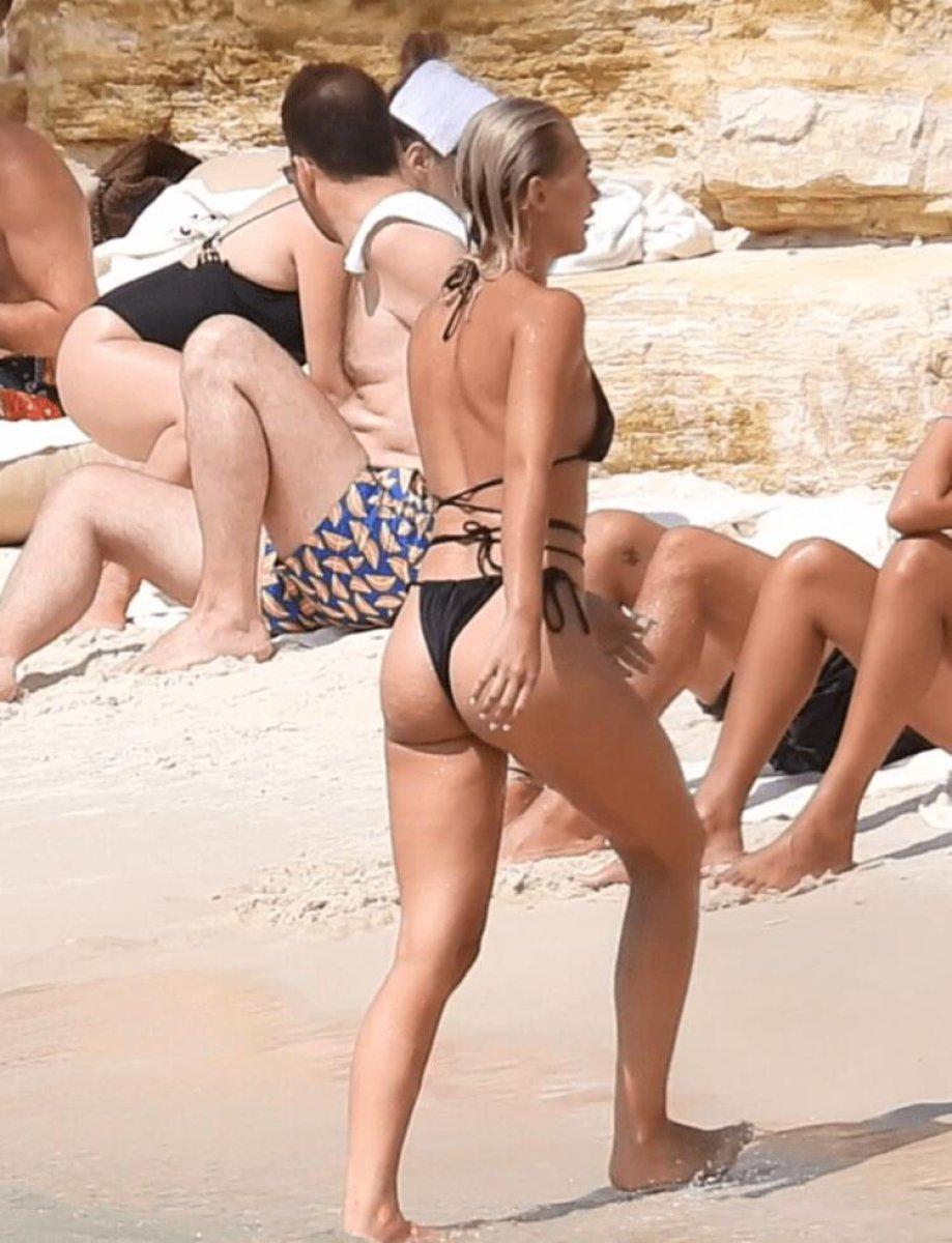 Melisa Döngel Çeşme'de