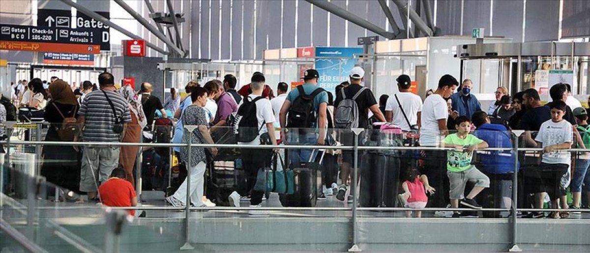 Almanya'da Swissport Losch çalışanları greve çağrıldı