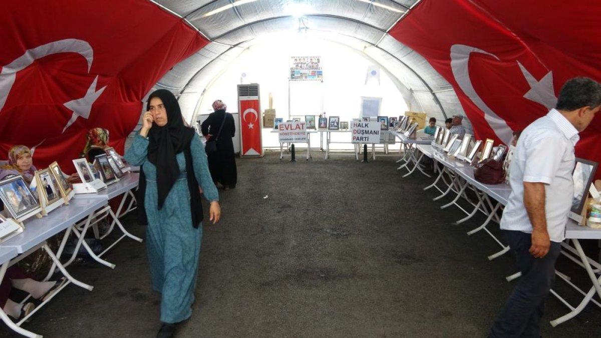 Diyarbakır'da ailelerin evlat nöbeti bin 71'inci gününe girdi