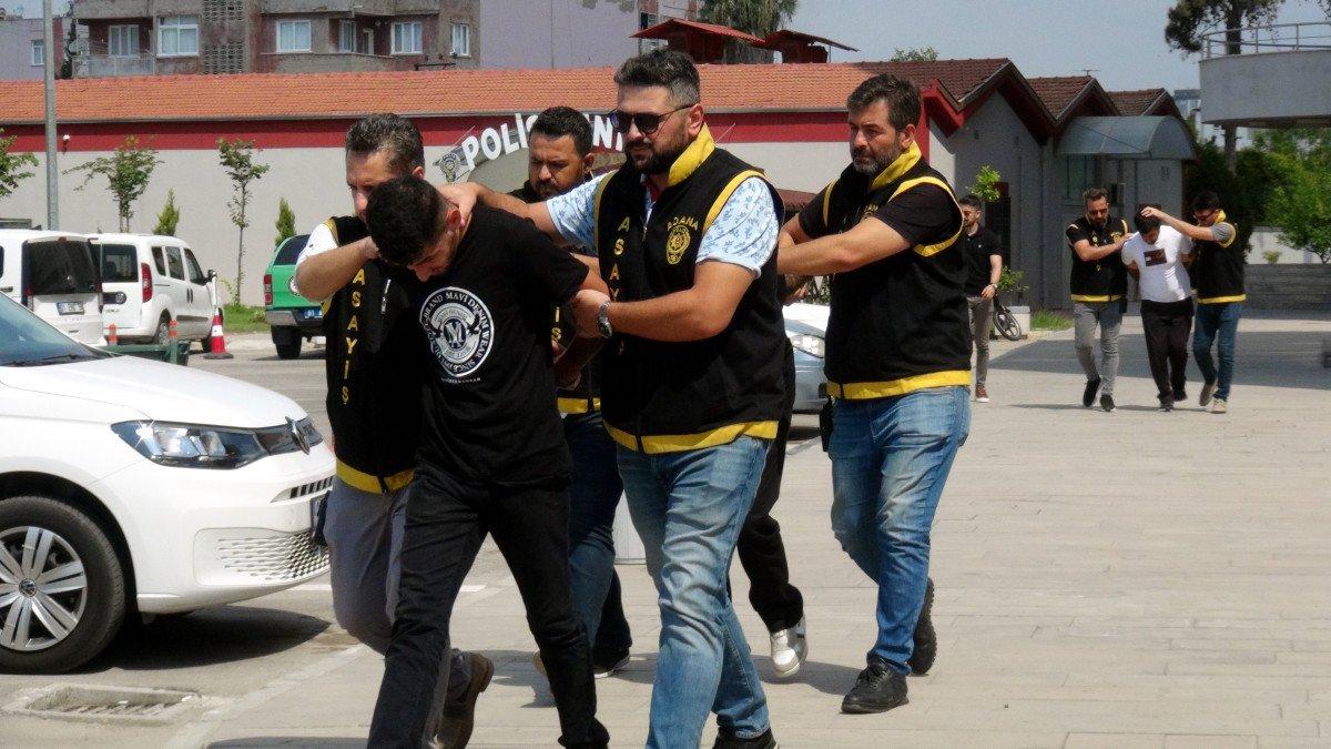 Adana’da annesini, eşiyle evlendirmek isteyen kadının evini kurşunladı