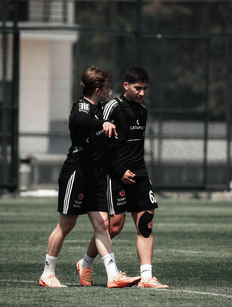 Emirhan İlkhan ve Rıdvan Yılmaz'dan altyapıya katkı