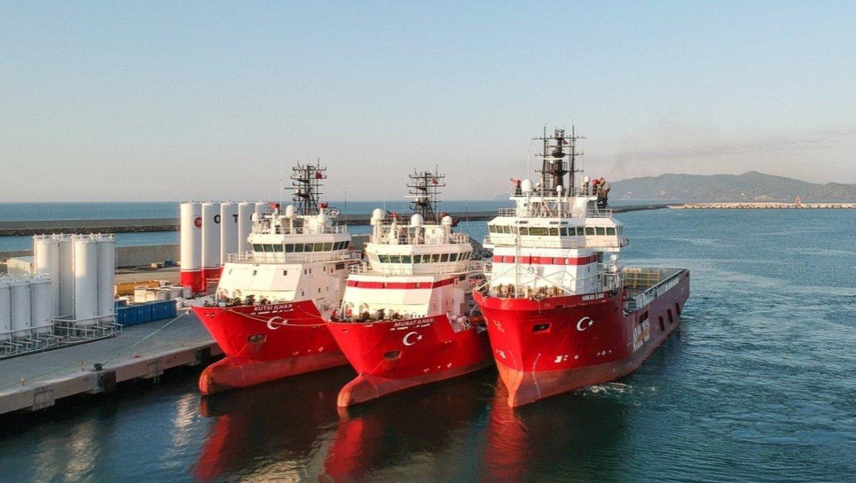 Abdülhamid Han'a eşlik eden 3 gemiye şehitlerin adı verildi