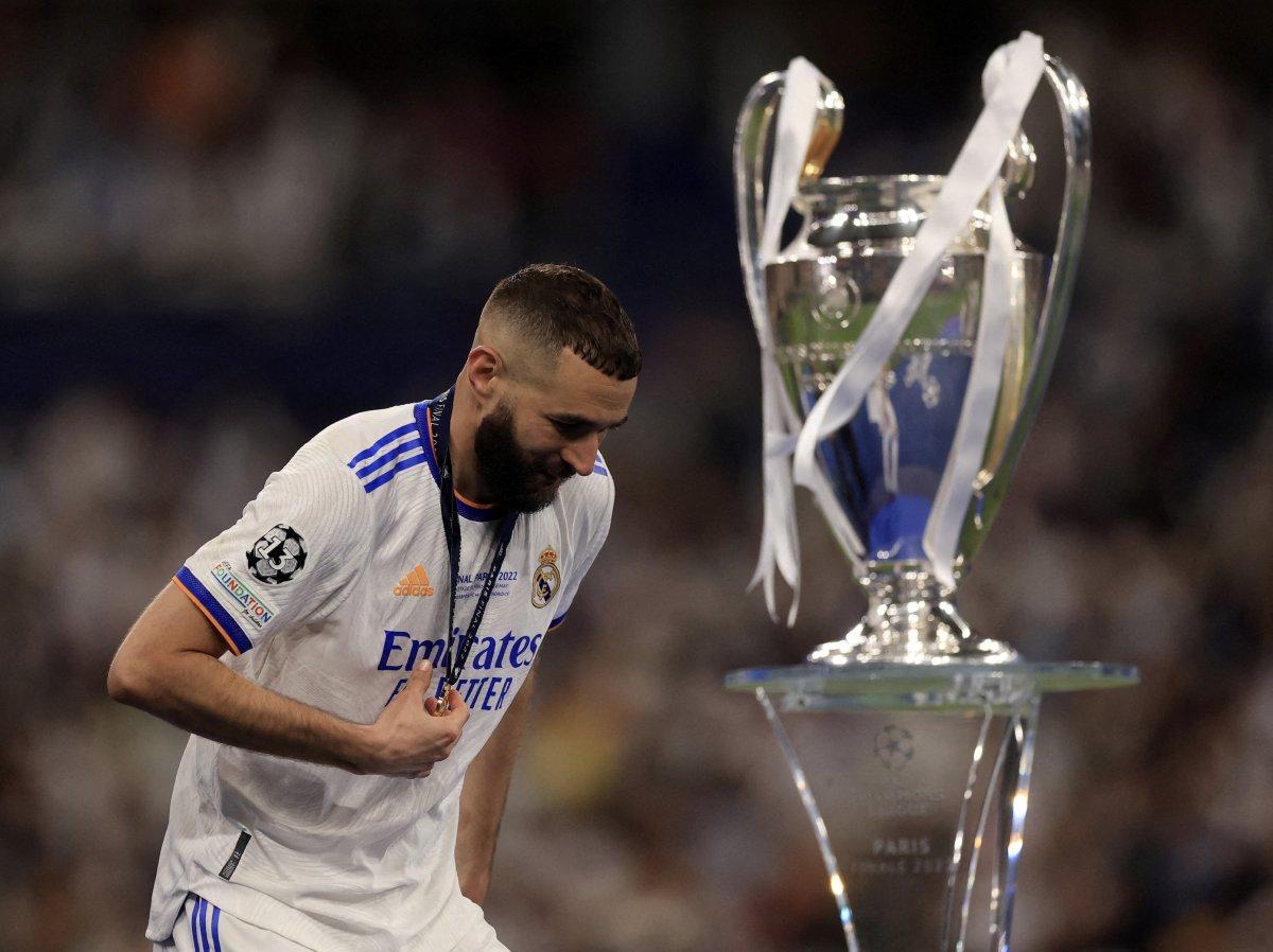 Karim Benzema, tarih yazmak için sahada