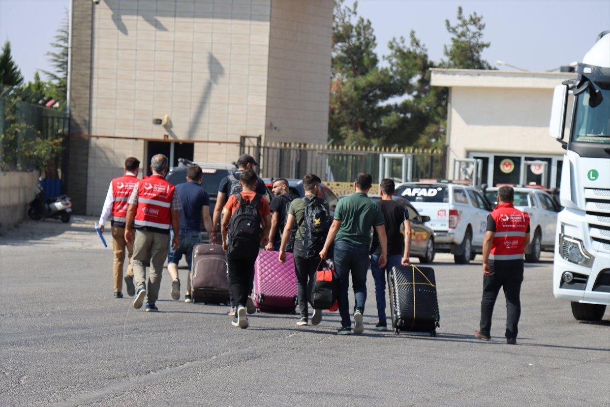 54 Suriyeli, Hatay ve Kilis'ten ülkelerine uğurlandı