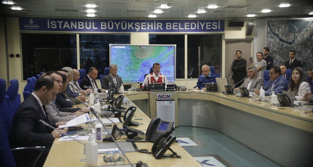 Ekrem İmamoğlu, yağış öncesi AKOM’a gitti
